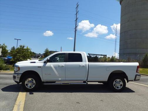 2022 RAM 2500 Big Horn Crew Cab 4x4 8' Box