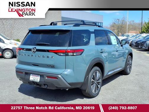 2026 Nissan Pathfinder Platinum