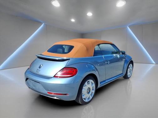 2019 Volkswagen Beetle 2.0T SE
