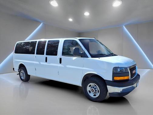 2022 GMC Savana 3500 RWD 3500 Extended Wheelbase LS