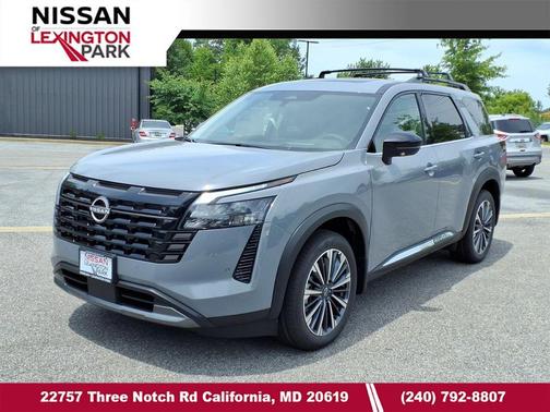 Boulder Gray Pearl 2026 Nissan Pathfinder Platinum