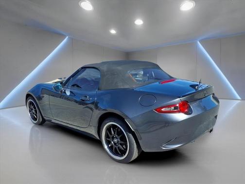 2016 Mazda MX-5 Miata Club