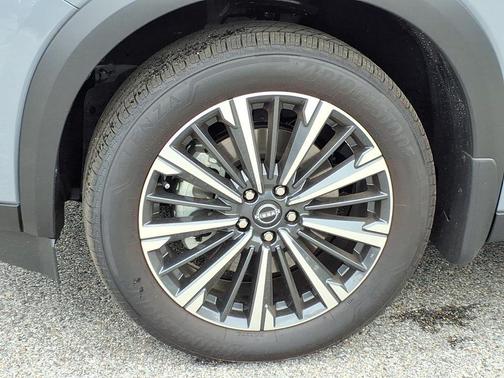 Boulder Gray Pearl 2026 Nissan Pathfinder Platinum