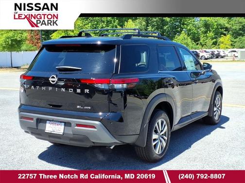 Super Black 2026 Nissan Pathfinder SL