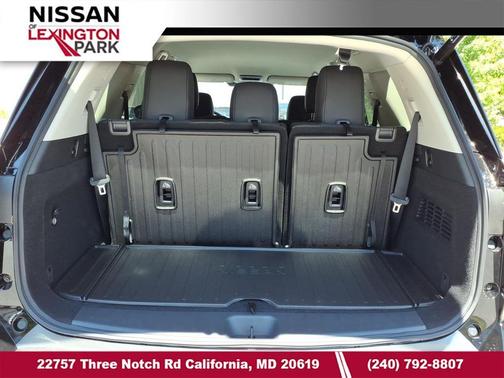 Super Black 2026 Nissan Pathfinder SL