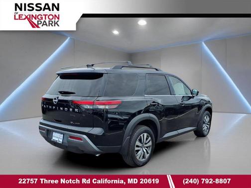 Super Black 2026 Nissan Pathfinder SL