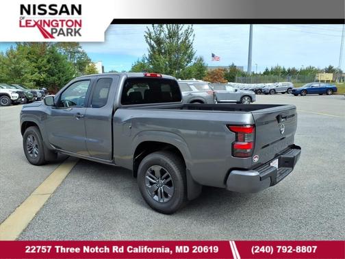 2025 Nissan Frontier SV