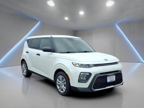 Snow White Pearl 2020 Kia Soul LX