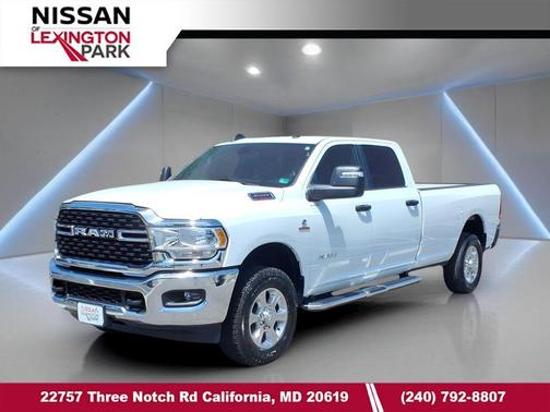 Bright White Clearcoat 2024 RAM 3500 Big Horn Crew Cab 4x4 8' Box