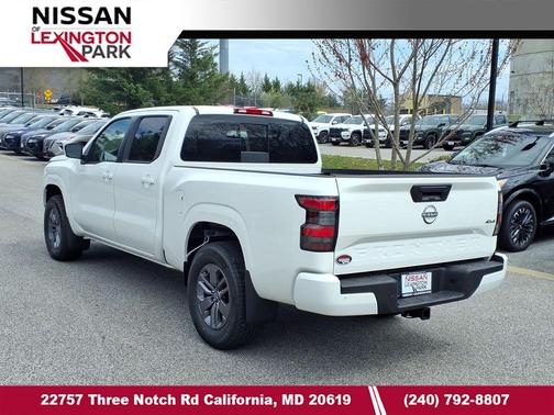 Glacier White 2026 Nissan Frontier SV