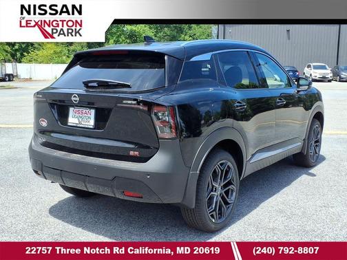 Super Black 2026 Nissan Kicks SR