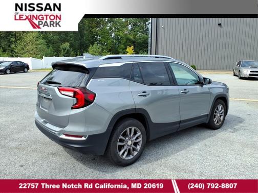 2023 GMC Terrain SLT