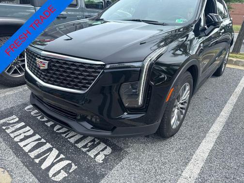 Stellar Black Metallic 2025 Cadillac XT4 Premium Luxury