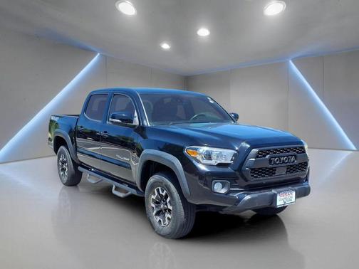 Midnight Black Metallic 2020 Toyota Tacoma TRD Off Road