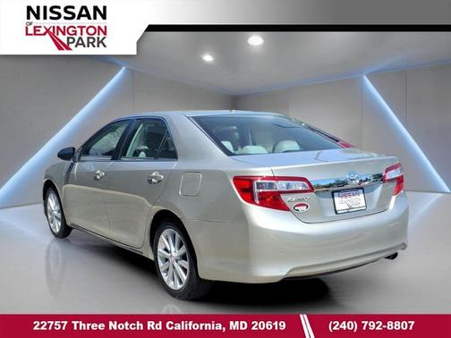 Creme Brulee Mica 2014 Toyota Camry XLE