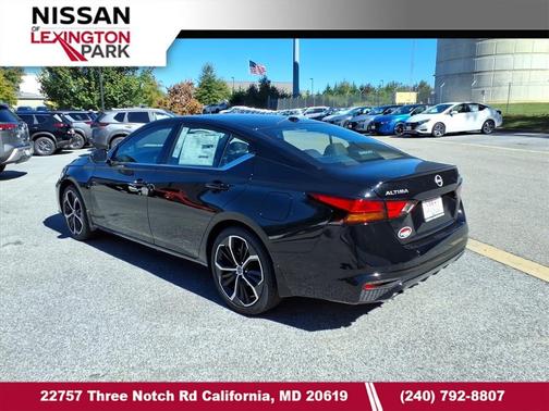 2025 Nissan Altima SR FWD