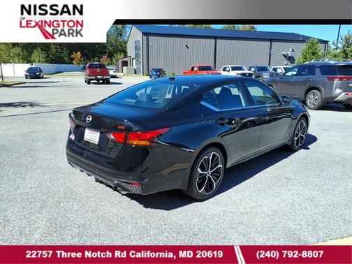 2025 Nissan Altima SR FWD
