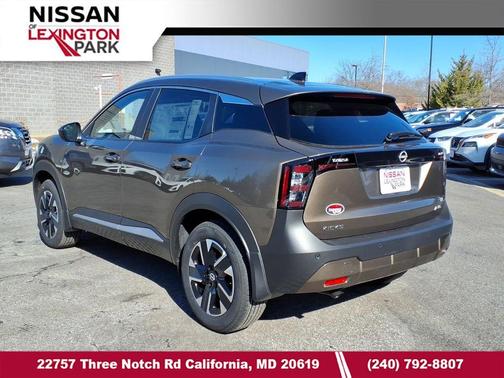 Canyon Bronze Metallic 2026 Nissan Kicks SV