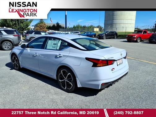 2025 Nissan Altima SR FWD