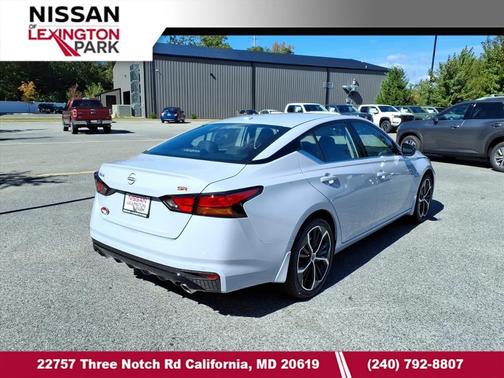 2025 Nissan Altima SR FWD