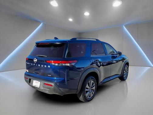 2025 Nissan Pathfinder SV 4WD