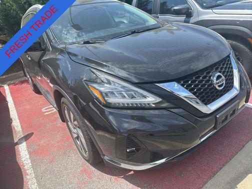 Magnetic Black Pearl 2019 Nissan Murano SL