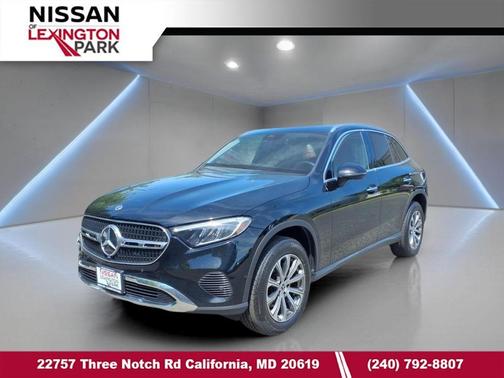 Black 2024 Mercedes-Benz GLC 300 Base