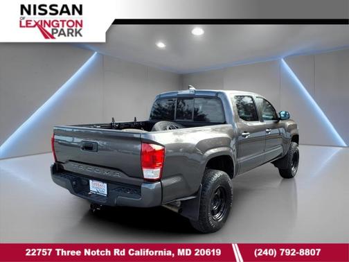 2016 Toyota Tacoma SR