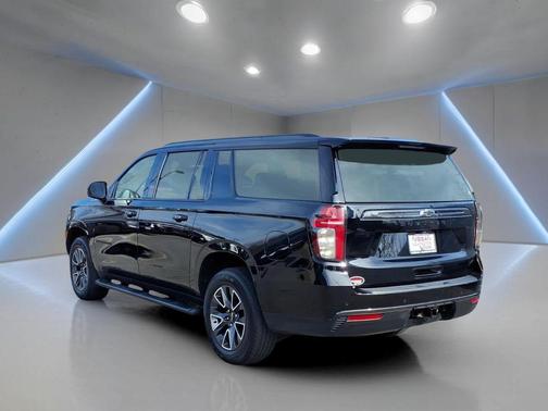 2021 Chevrolet Suburban 4WD Z71
