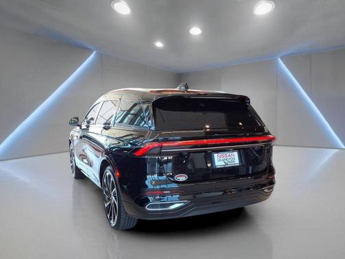 2024 Lincoln Nautilus Black Label