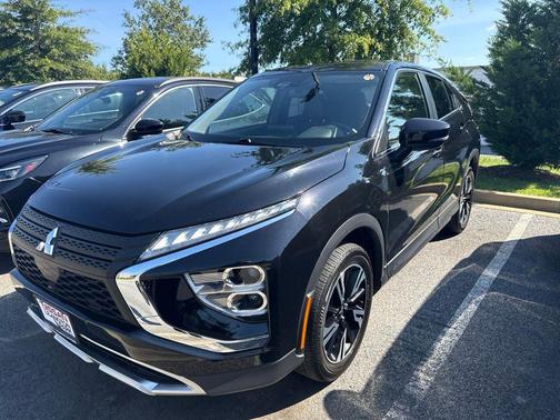Labrador Black Pearl 2024 Mitsubishi Eclipse Cross SE