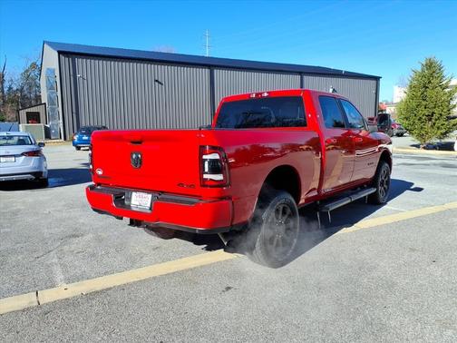 2024 RAM 2500 Big Horn Crew Cab 4x4 6'4' Box