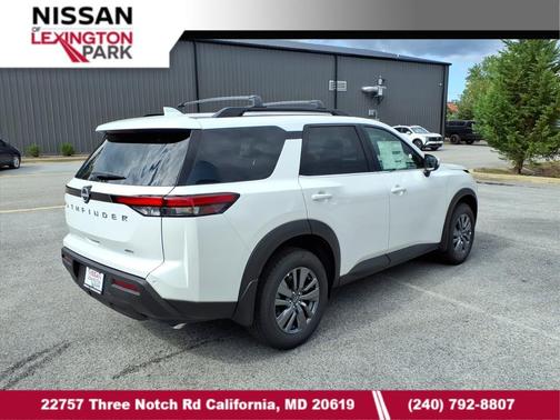 2025 Nissan Pathfinder SV 4WD
