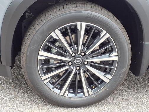 Boulder Gray Pearl 2026 Nissan Pathfinder Platinum
