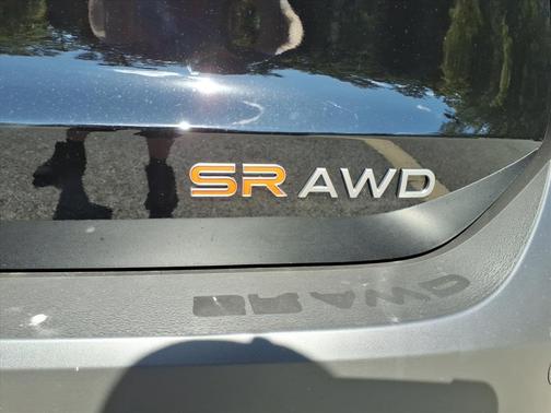 Super Black 2026 Nissan Kicks SR