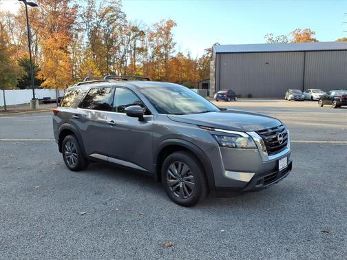 2025 Nissan Pathfinder SV 4WD