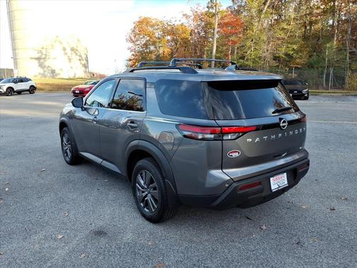 2025 Nissan Pathfinder SV 4WD