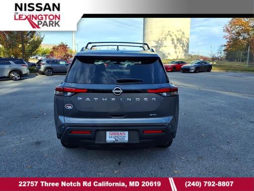 2025 Nissan Pathfinder SV 4WD