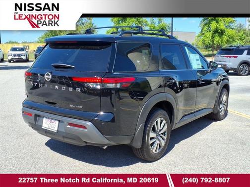Super Black 2026 Nissan Pathfinder SL