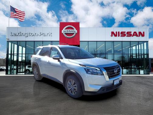 2025 Nissan Pathfinder SV 4WD