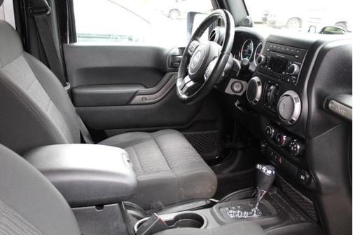 2012 Jeep Wrangler Unlimited Sport