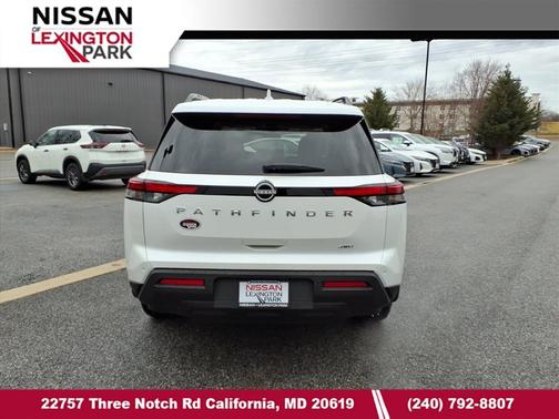 2025 Nissan Pathfinder SV 4WD