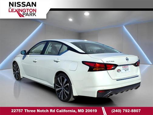 2021 Nissan Altima SR FWD
