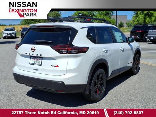 Everest White Pearl Tricoat 2026 Nissan Rogue Rock Creek