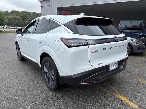 2025 Nissan Murano SL