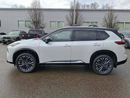 2025 Nissan Rogue Platinum
