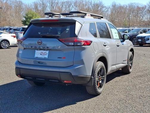 2025 Nissan Rogue Rock Creek