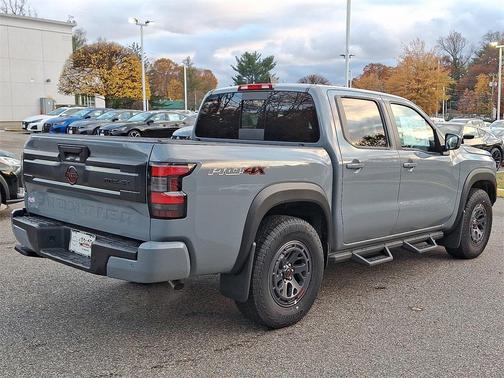 2025 Nissan Frontier PRO-4X