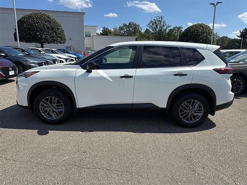 2025 Nissan Rogue S