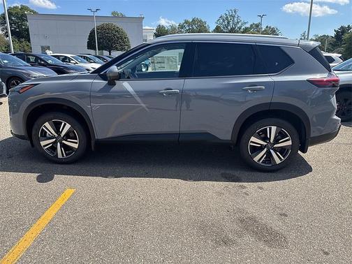 2025 Nissan Rogue SL